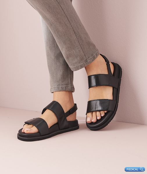 Piedical leather sandals