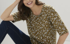 Essentials t-shirt for affordable fashion