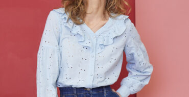 Broderie Blouse