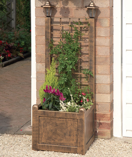 Trellis Planter with Solar Lanterns