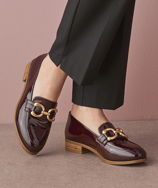 Mocassins with buckle